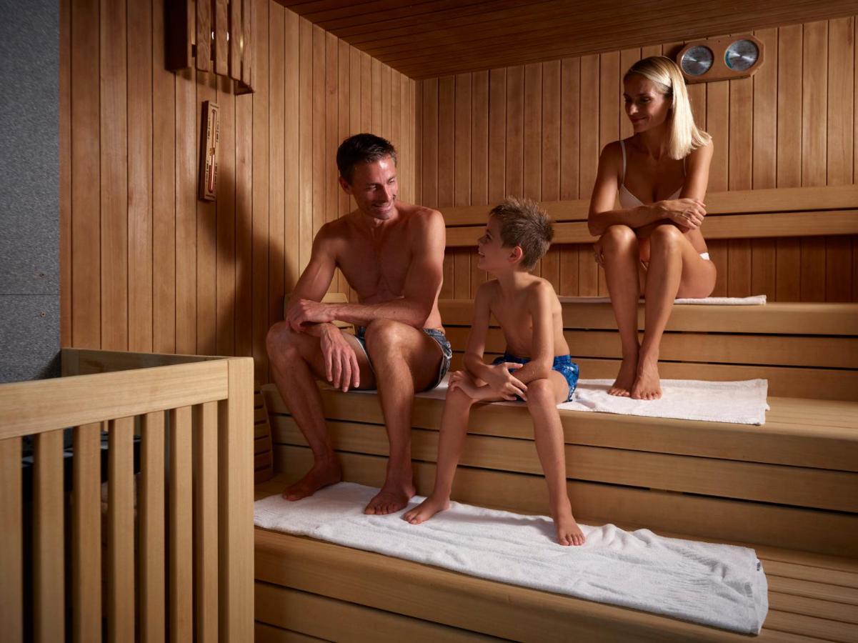 Hotel Shandranj Тезеро Екстериор снимка