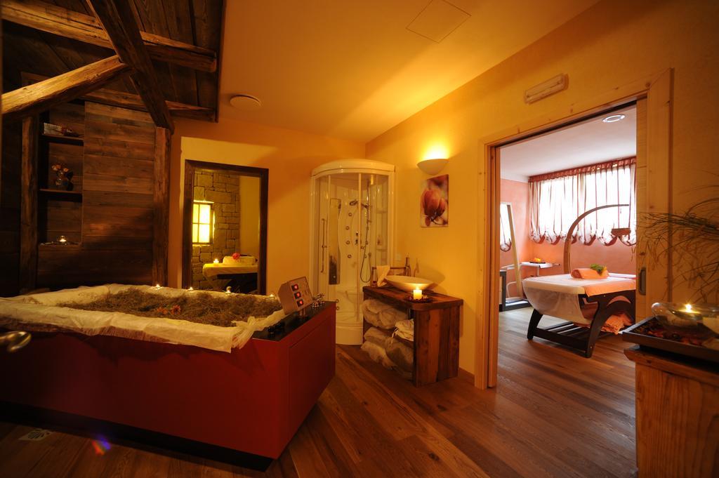 Hotel Shandranj Тезеро Екстериор снимка